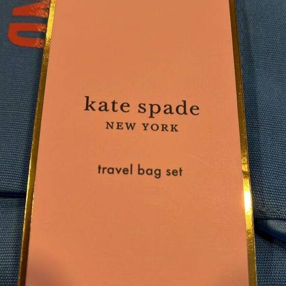 NWT Kate Spade travel bag set - Picture 2 of 4